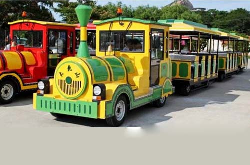 electric trackless train