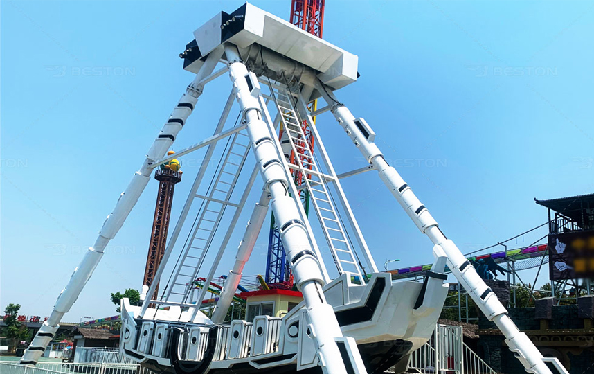 Аттракцион корабль